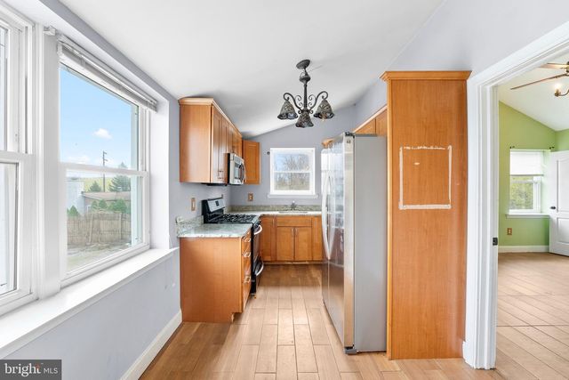 1321 N CHATHAM RD, Coatesville, PA 19320