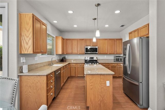 33934 Lily Road, Yucaipa, CA 92399