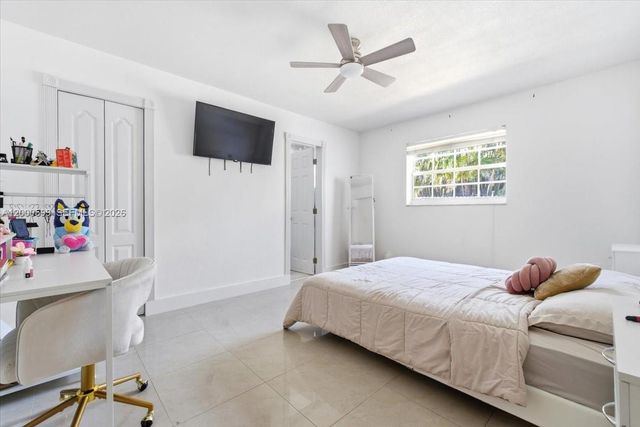 8197 W 14th Ct, Hialeah, FL 33014