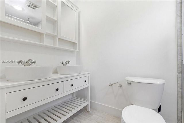 8197 W 14th Ct, Hialeah, FL 33014