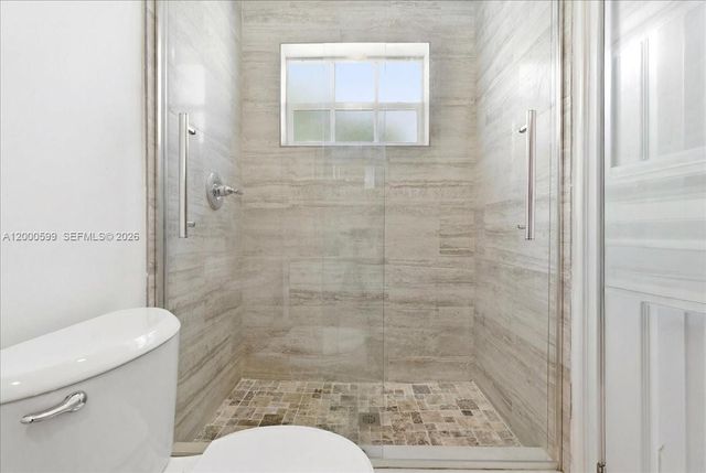 8197 W 14th Ct, Hialeah, FL 33014