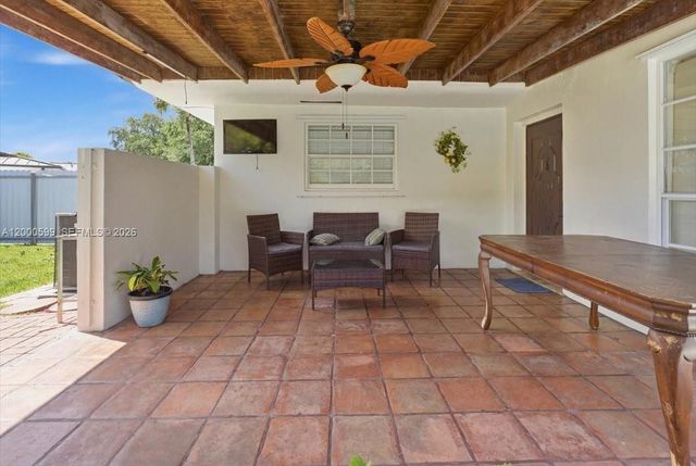 8197 W 14th Ct, Hialeah, FL 33014