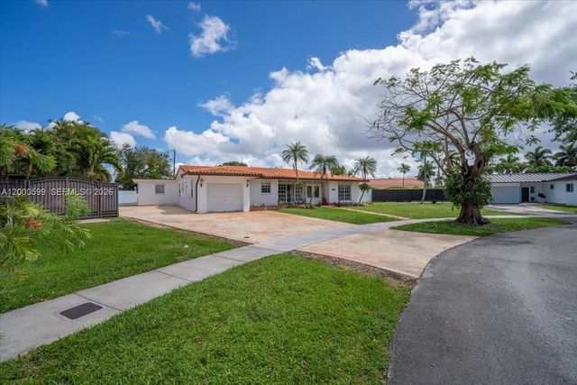 8197 W 14th Ct, Hialeah, FL 33014