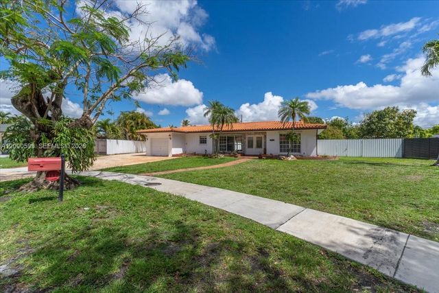 8197 W 14th Ct, Hialeah, FL 33014