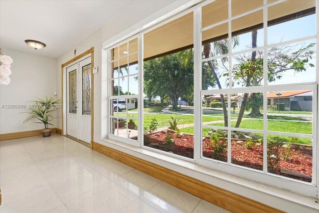 8197 W 14th Ct, Hialeah, FL 33014