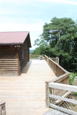 6502 Pleasant Ridge Rd, Sparta, TN 38583