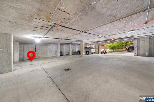399 11th Street 206, Palisades Park, NJ 07650