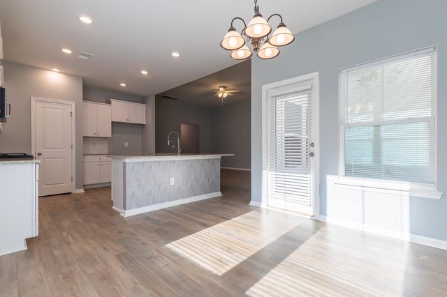 432 Craigflower Ct., Longs, SC 29568
