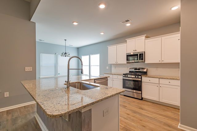 432 Craigflower Ct., Longs, SC 29568