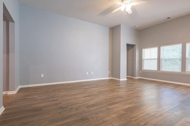 432 Craigflower Ct., Longs, SC 29568