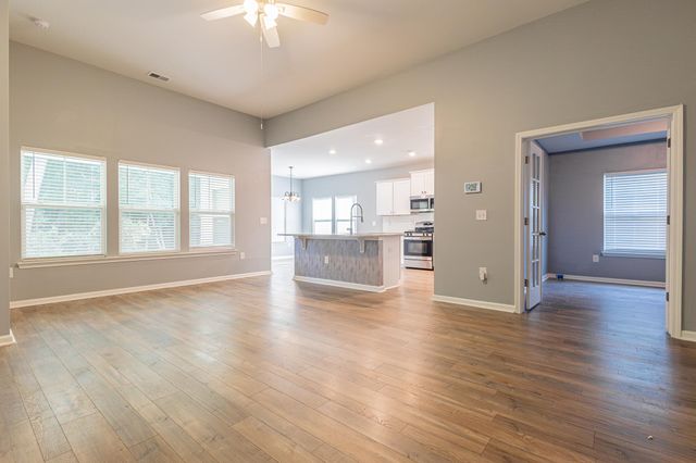 432 Craigflower Ct., Longs, SC 29568