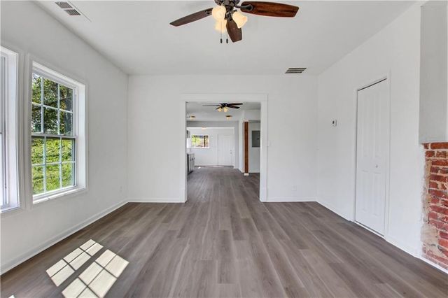 934 Joseph E Bonne Blvd NW, Atlanta, GA 30314