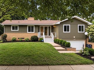 1333 Shanabrook Drive, Akron, OH 44313