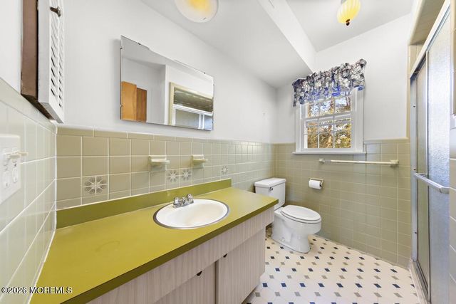 68 Rustic Terrace, Little Silver, NJ 07739