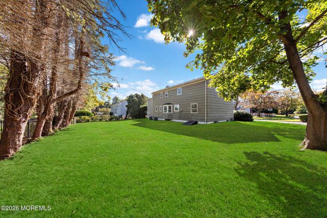 68 Rustic Terrace, Little Silver, NJ 07739