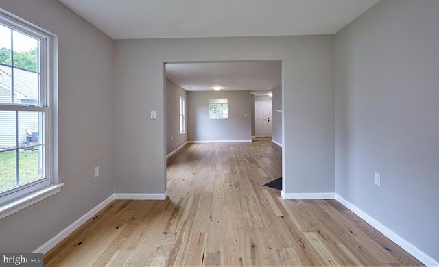 27 KELLY DR, Deptford, NJ 08096