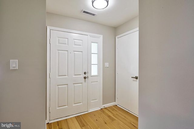 27 KELLY DR, Deptford, NJ 08096