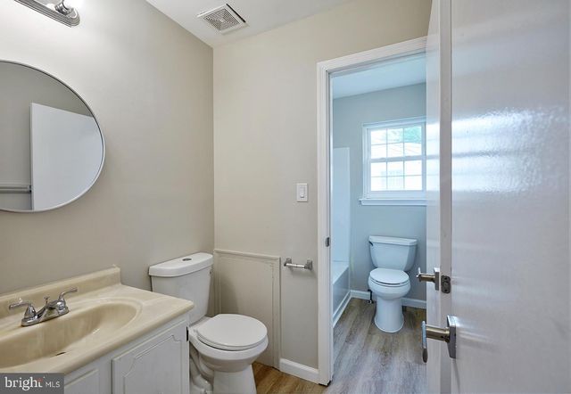 27 KELLY DR, Deptford, NJ 08096