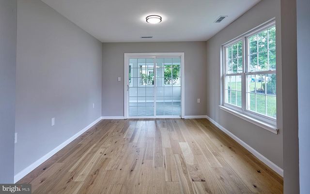 27 KELLY DR, Deptford, NJ 08096
