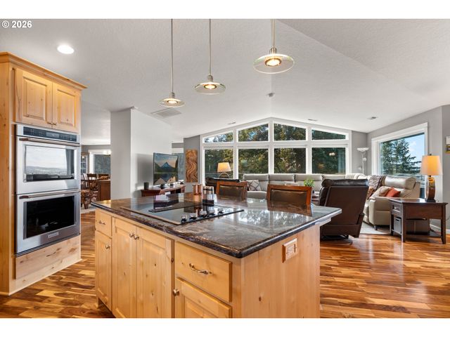 24801 Sw LADD HILL Rd, Sherwood, OR 97140