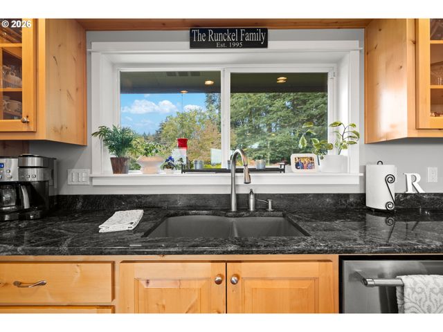 24801 Sw LADD HILL Rd, Sherwood, OR 97140