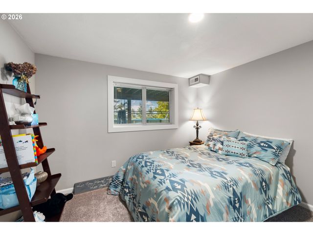 24801 Sw LADD HILL Rd, Sherwood, OR 97140