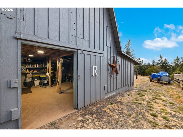 24801 Sw LADD HILL Rd, Sherwood, OR 97140