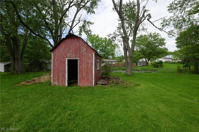 5185 Richville Drive SW, Navarre, OH 44662