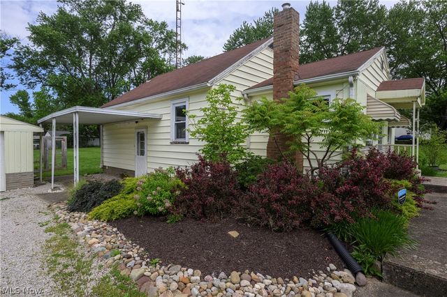 5185 Richville Drive SW, Navarre, OH 44662