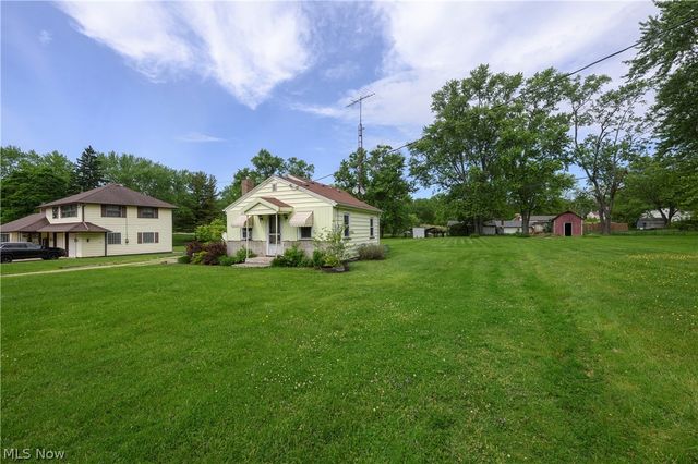 5185 Richville Drive SW, Navarre, OH 44662