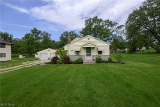 5185 Richville Drive SW, Navarre, OH 44662