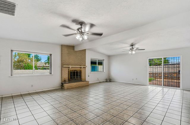 10544 BRISBANE Way, El Paso, TX 79924