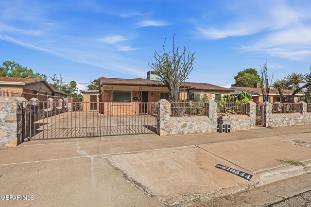 10544 BRISBANE Way, El Paso, TX 79924