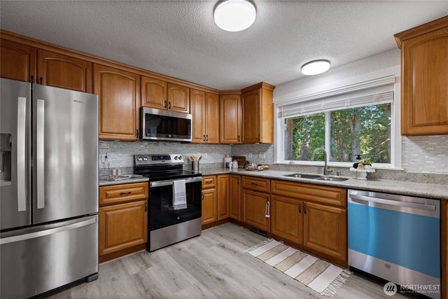 4803 E Maple Lane Circle, Gig Harbor, WA 98335