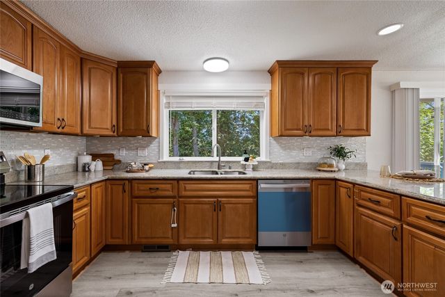 4803 E Maple Lane Circle, Gig Harbor, WA 98335