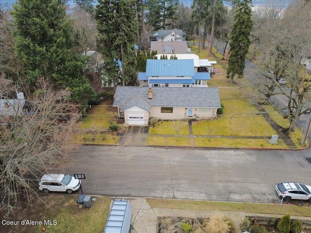 401 S 1st Ave, Sandpoint, ID 83864