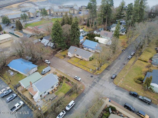 401 S 1st Ave, Sandpoint, ID 83864