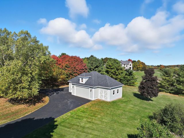 6 Luke Lane, Shelburne, VT 05482