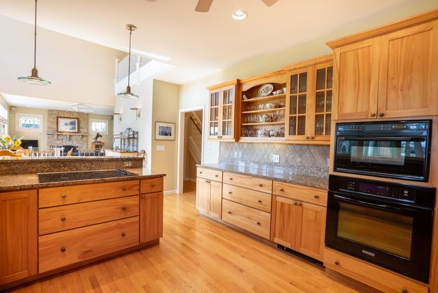 6 Luke Lane, Shelburne, VT 05482