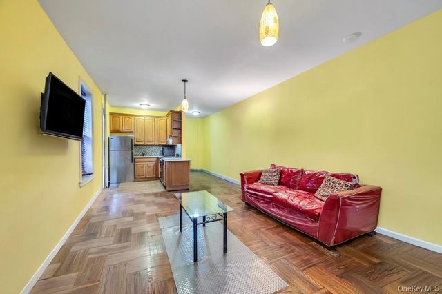 2020 E 41st Street 2B, Brooklyn, NY 11234