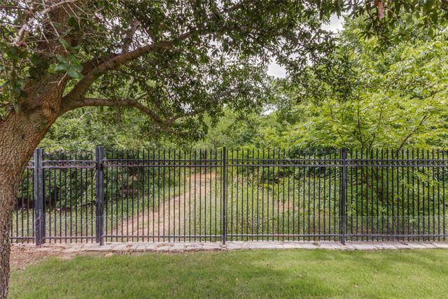 8351 Norwich, The Colony, TX 75056