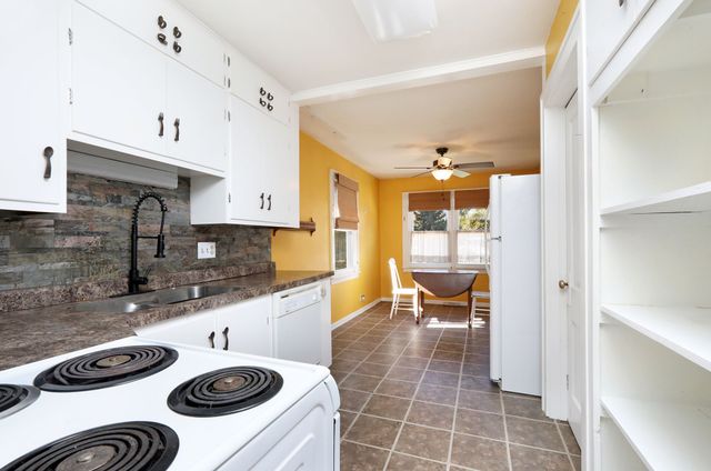 817 E 6th Street N, Newton, IA 50208