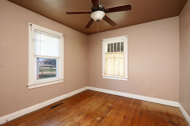 817 E 6th Street N, Newton, IA 50208