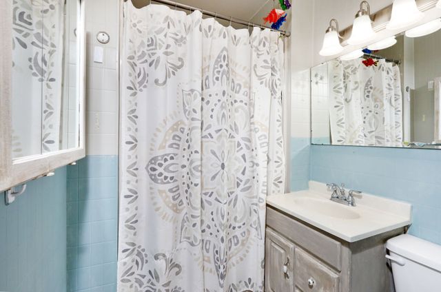 817 E 6th Street N, Newton, IA 50208