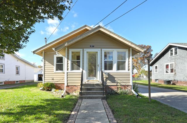 817 E 6th Street N, Newton, IA 50208