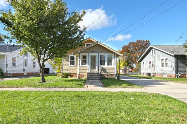 817 E 6th Street N, Newton, IA 50208