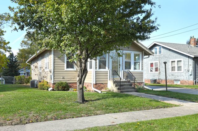 817 E 6th Street N, Newton, IA 50208