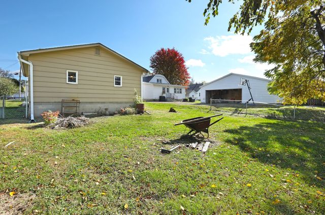 817 E 6th Street N, Newton, IA 50208