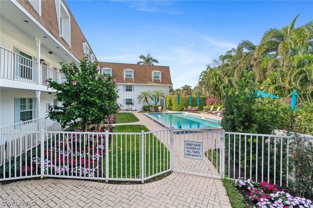 1222 Gordon DR 2, Naples, FL 34102