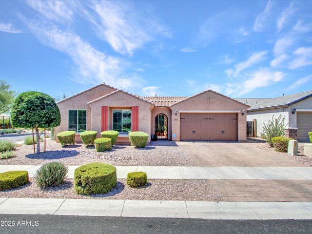 2539 W RABJOHN Road, Phoenix, AZ 85085